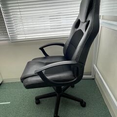【無料】ゲーミングチェア／オフィスチェア  黒（中古／手渡し）の画像