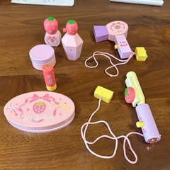女の子用ミニドレッサーの画像