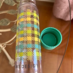 ビームスデザイン　カラフルチェック柄水筒 333ml BEAMS 径5×高さ17の画像