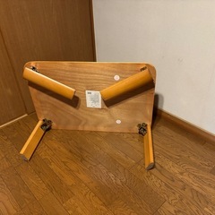 折りたたみテーブル
の画像