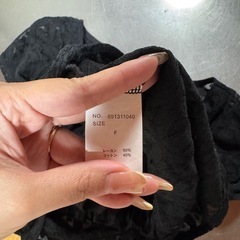 【NICE CLAUP】ノースリーブトップスの画像