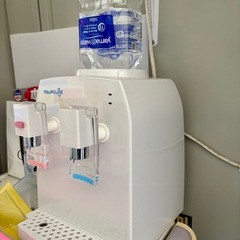 卓上ウォーターサーバーの画像