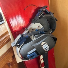 【収納袋つき】SALOMON スノーボード　157㎝　板　ビンディング付き　リッシュコード付き　赤　シンプルの画像