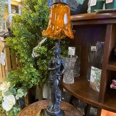 【愛品倶楽部柏店】アンティーク　ランプ 　テ―ブル ランプ 　ブロンズ女性像 　工芸品の画像