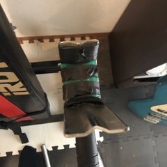 ベンチプレス台とストレートバーの画像