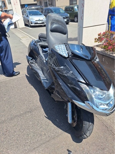 鹿児島市17マグザム　事故車