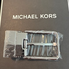 MICHEAL KORS ベルト金具の画像
