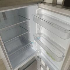 一人暮らしのサイズにおすすめのSHARPの冷蔵庫譲りますの画像