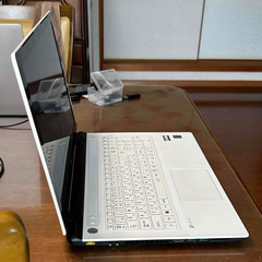 NEC LaVie Windows11 SSD Office 超美品 ①の画像