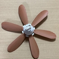【使用期間1ヶ月⭐︎美品】天井ファン付きLEDシーリングライト(52cm)　リモコン付きの画像