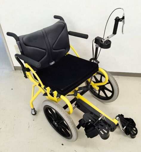 足こぎ車いす　COGY (コギー）Mサイズ　ソリッドイエロー　美品 COGY(コギー) 足こぎ車いす Mサイズ ソリッドイエロー お買取りしま