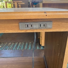 コンセント付きレンジ台の画像