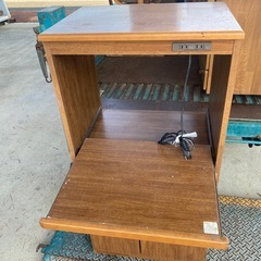 コンセント付きレンジ台の画像