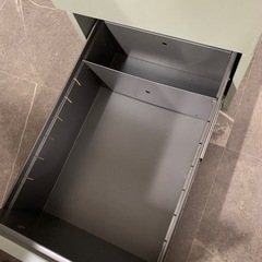 ★出張・店舗買取実施中★キャスター付き引き出し、2段　鉄製　グレー　の画像