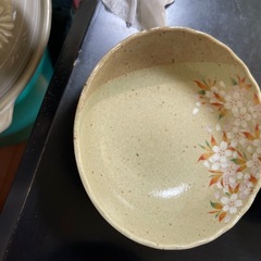 お皿の画像