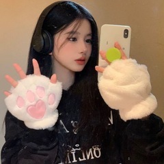 猫の手形フェイクファーアクセサリーの画像