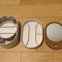 サクスボルガ IKEA メイクボックスの画像