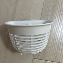 100均商品　台所小物カゴタワシ入れ9/15までの画像