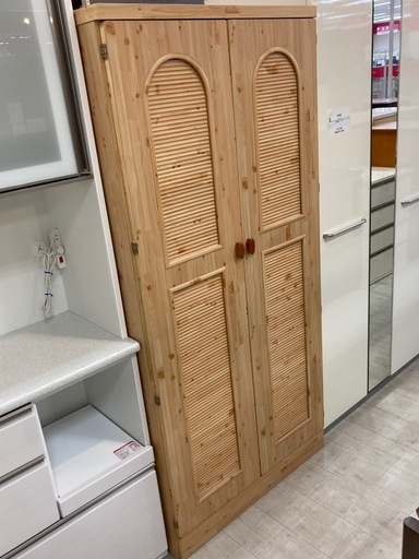 取りに来られる方限定！ワードローブです！