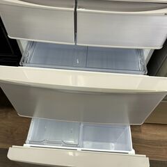 【リユ-スのサカイ広島石内店】ジモティ割！/６ドア冷蔵庫/シャープ/2014年製/クリ-ニング済み/HG-7122/広島市 冷蔵庫　佐伯区 冷蔵庫　南区 冷蔵庫　西区 冷蔵庫　東区 冷蔵庫　中区 冷蔵庫　安佐南区 冷蔵庫　安佐北区 冷蔵庫　安芸区 冷蔵庫　府中町 冷蔵庫　海田町 冷蔵庫　熊野町 冷蔵庫　坂町 冷蔵庫　廿日市市 冷蔵庫の画像
