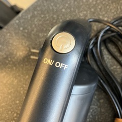 H2509-098 シーシーピー 電気掃除機 CM-AC98-BK コード式 スリムクリーナー ブラック キズ汚れ有りの画像