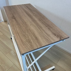 キャスター付き テーブル PCデスクの画像