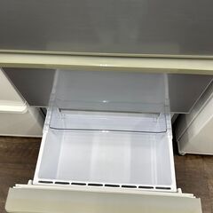 【リユ-スのサカイ広島石内店】ジモティ割！/３ドア冷蔵庫/アクア/2018年製/クリ-ニング済み/HG-7123/広島市 冷蔵庫　佐伯区 冷蔵庫　南区 冷蔵庫　西区 冷蔵庫　東区 冷蔵庫　中区 冷蔵庫　安佐南区 冷蔵庫　安佐北区 冷蔵庫　安芸区 冷蔵庫　府中町 冷蔵庫　海田町 冷蔵庫　熊野町 冷蔵庫　坂町 冷蔵庫　廿日市市 冷蔵庫の画像