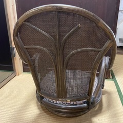 座椅子　イス　回転式の画像