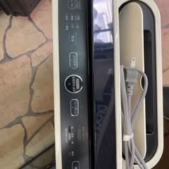 中古　加湿空気清浄機　シャープ　KC-D40-W ホワイト系の画像