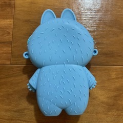 ラブブ青色ポーチ 花柄ストラップ付きの画像