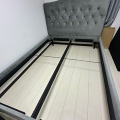 Francfrancダブルベッドフレームのみの画像