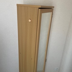 【処分の為9/12削除します】収納付　姿見の画像