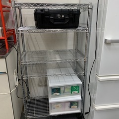 スチールラックの画像