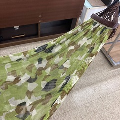 【ジモティー割引で最大15％OFF⭐️】折り畳み式ハンモック スプリンターカモ TOYMOC の画像