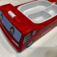トミカ　消防車　お皿の画像