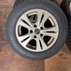 スタッドレスタイヤの画像