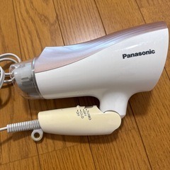 Panasonic EH-NE5
A　ヘアドライヤーの画像