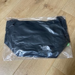 新品⭐️THE NORTH FACE  ノースフェイス　海外限定のユニセックス　ショルダーバッグ‼️です🤗の画像