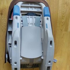Combi 車用チャイルドシート ポッソEC No. 12114 Type：CW-01Xの画像