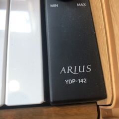★動作OK! YAMAHA ARIUS ヤマハ アリウス YDP-142 電子ピアノ 鍵盤楽器 全長サイズ(約)幅135×奥41×高81.5㎝ 札幌発　リサイクルショップ札幌　買取本舗　西野店の画像