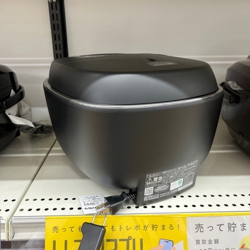 TIGER タイガー 炊飯器 JPL-100 ブラック 圧力IH 土鍋釜 のご紹介です！