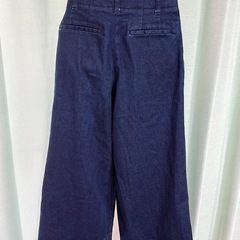 UNIQLOワイドレッグデニム ブーツカット ダークブルー⭐︎の画像