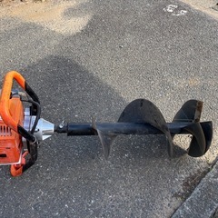 エンジン穴掘り機の画像