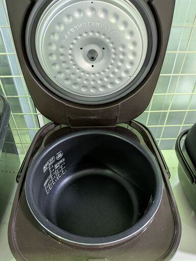 【ジャングル和泉大型良品館】炊飯器　アイリスオーヤマ　KRC-ME50　5合炊き　2023年製　