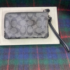 COACH（コーチ）シグネチャーダブルコーナー ジップ リストレット シグネチャー コインケース カードケース ラウンドファスナーの画像
