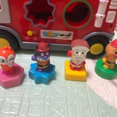 アンパンマン　まるまるパズル　DXパズル消防車の画像