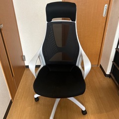 【デスク＋オフィスチェアセット】の画像