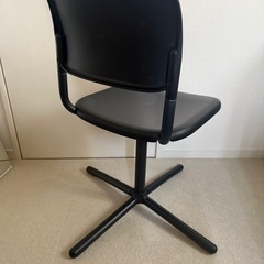 回転デスクチェアの画像