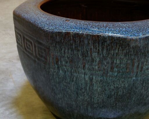 ≪zyt2436ジ≫ 八角火鉢 海鼠釉 幅50cm 五徳/火箸/灰ならし/灰匙/灰約22kg付属 瀬戸火鉢/なまこ/生子火鉢/めだか鉢/中古家具/宮城県仙台市 70905-04 ≪zyt2436ジ≫ 八角火鉢 海鼠釉 幅50cm 五徳/火箸/灰ならし/灰匙/灰約