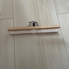 ズボンハンガー　IKEAの画像